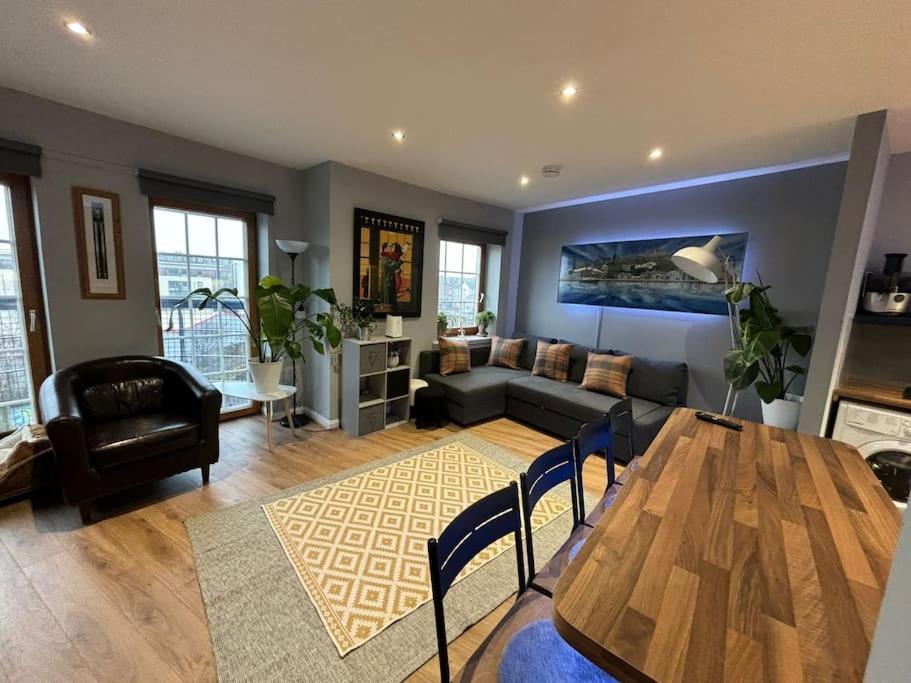 Sunshine On Leith. The River View Apartment! 에든버러 외부 사진